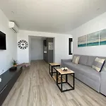 Aticos Concepcion Centro Apartment *